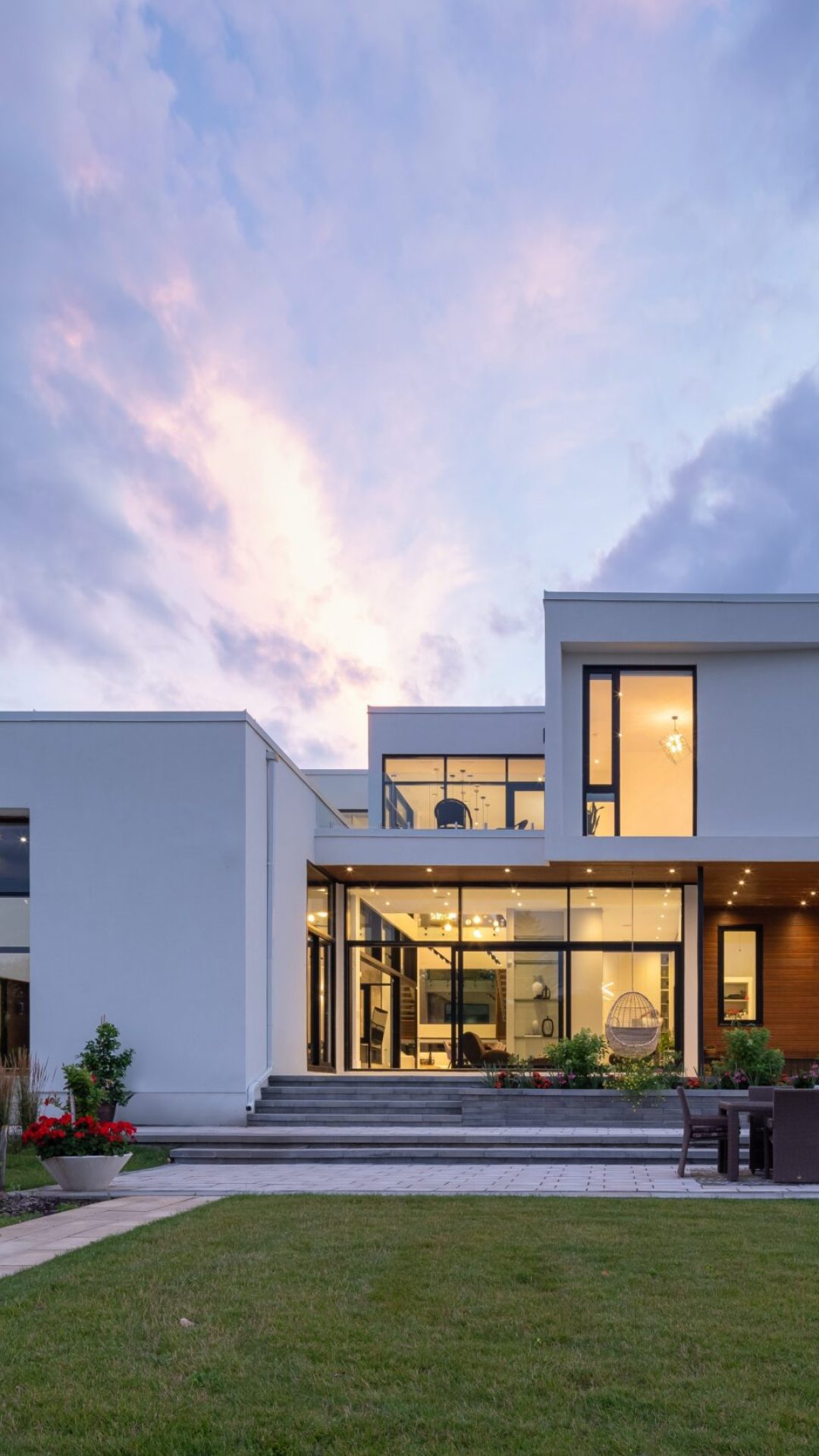 Cover - courtyard house 232